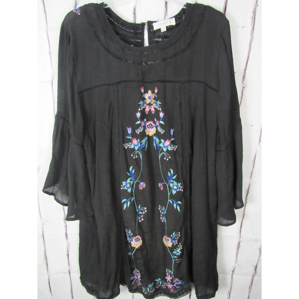 Umgee Black Embroidered Floral Peasant Top